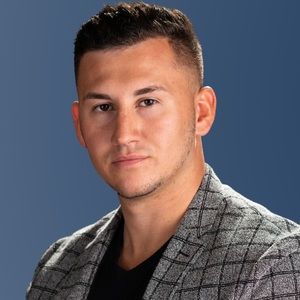 Meet your Posher, Daniel